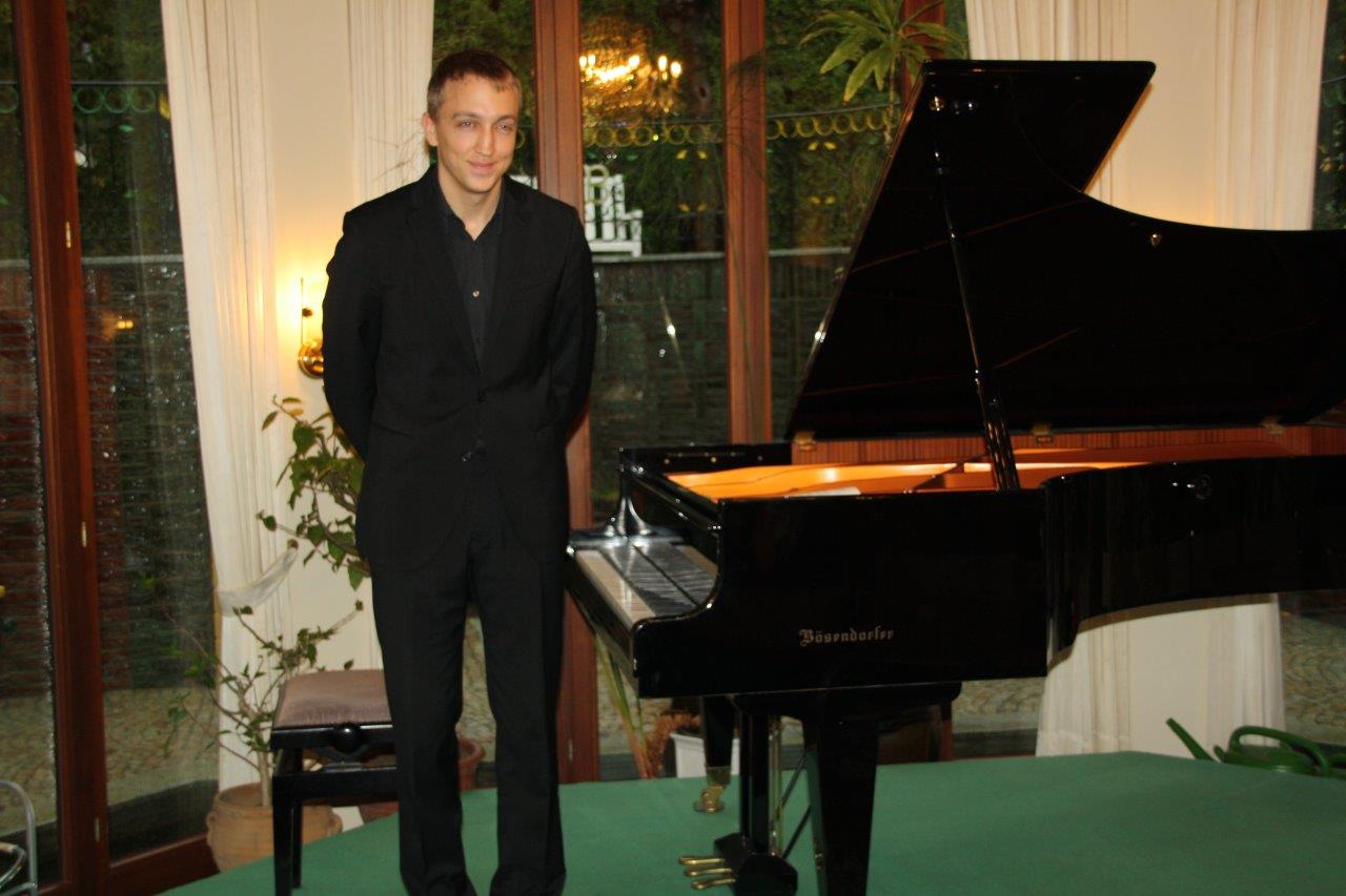 Fabian Müller beim Konzert